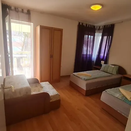 Yellow Sun 2 * Siófok