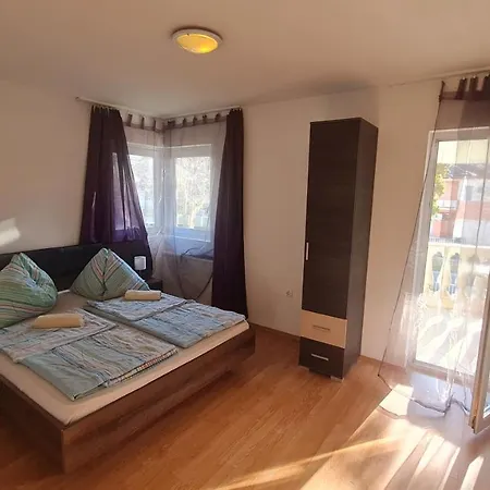 Yellow Sun 2 Apartment Siofok