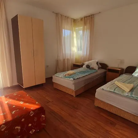 Apartment Yellow Sun 2 *